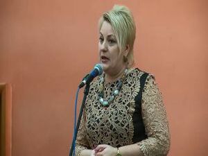 Третий год подряд осенью в зале КДЦ «Сатурн» собираются…