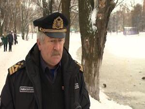 С наступлением первых осенних заморозков вода в водоемах…