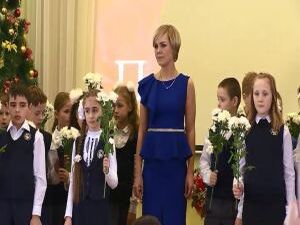 Свой вековой юбилей отметила 98-я Кратовская  школа. С…