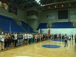 И стар и млад и даже госадмтехнадзор. За золотым значком…