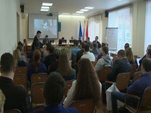 Об инструментах  и возможностях  развития собственного…