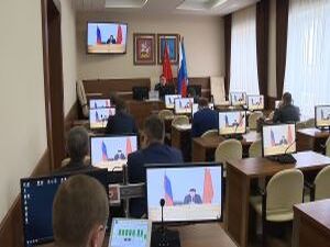 Сегодня состоялось очередное заседание областного…