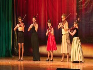 Весна — время отчетных концертов в музыкальных школах. В…