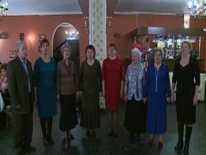 Если в народном имении звучат песни и поздравляют…