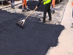 Как проходит ремонт дорог дворовых территорий в г.п…