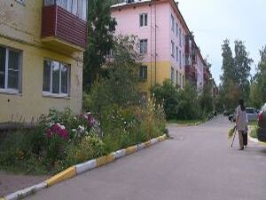 В доме №19 по ул. Коммунистическая проживает Нина…