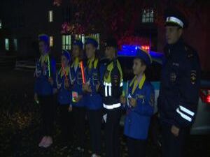 12 октября сотрудники ГИБДД провели акцию «Луч…