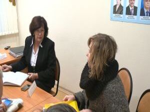 Каждый месяц городские депутаты встречаются с жителями…