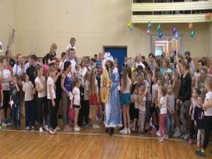 Мама, папа, я  — спортивная семья! Любой желающий житель…