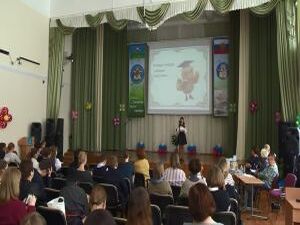 Около 60 школьников приняли решение поучаствовать во…