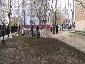 21 апреля учащиеся 21й школы вышли на субботник вместе с…