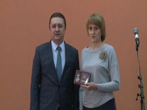 24 апреля Андрей Кулаков поздравил сотрудников районной…