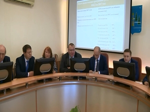 В связи с дождливыми выходными в районе произошло сразу…