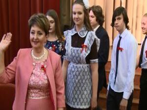 38 Последних звонков отзвенели в школах Раменского…