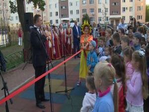 Каждую неделю по новой площадке. Буквально вчера на…