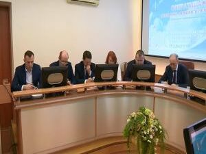 В связи с обильным снегопадом дорожные службы и ЖКХ…