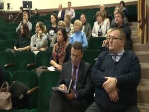 В районе продолжаются отчеты глав поселений о…