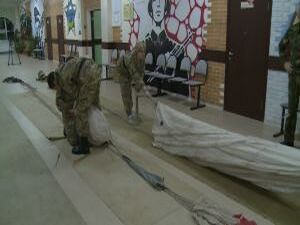 На днях в Москве  прошли соревнования по парашютно…