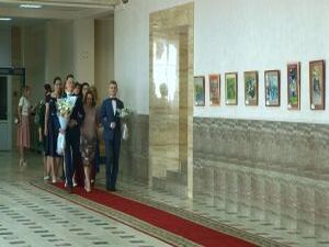 Будущее Раменского района — это его выпускники-медалисты…