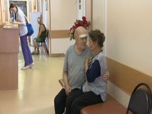 Он успел забыть как выглядят его дети и  жена, хотя…