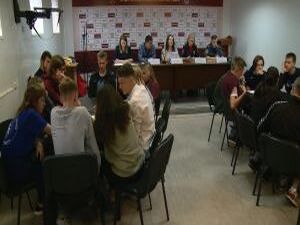 Для школьников и студентов сотрудники комитета…