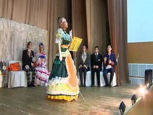 Песни, танцы, поздравления и заслуженные грамоты. День…