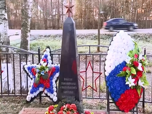 В селе Осеченки долгие годы была братская могила. В ней…