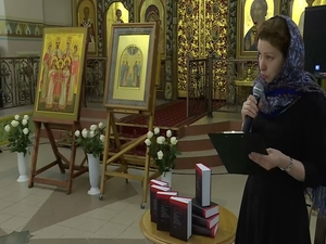 В храме Петра и Павла, что в поселке Ильинский собрались…