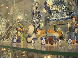 От клинской елочной игрушки до гжельского фарфора…