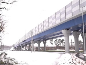 Летом прошлого года была открыта долгожданная эстакада в…