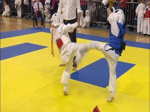 А теперь к новостям спорта. В минувшие выходные около…