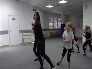 Зрелищные выступления танцоров, фигуристов всегда…