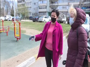 На территории Сафоновского поселения 14 детских площадок…