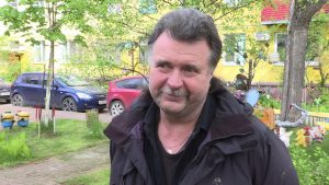 Валерий Захаров работает сварщиком в ЖЭУ №4.