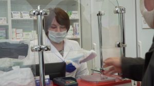 Граждане старше 65 лет смогут покупать медицинские маски по 11 рублей.