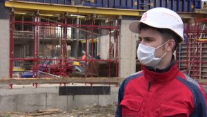 Строительство школы в десятом микрорайоне возобновилось.