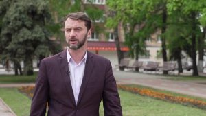 Виктор Неволин, глава Раменского городского округа с последним звонком поздравил выпускников.