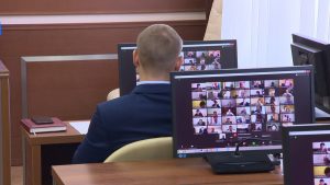 В летнее время огромный объем работы необходимо выполнить управляющим компаниям