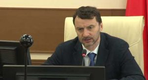 Сегодня глава округа Виктор Неволин провел оперативное совещание в администрации.