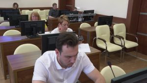 Приоритетные задачи по всем направления на текущую неделю обсудил Виктор Неволин с директорами территориальных управлений и управляющих компаний.