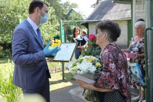 Глава Раменского г.о. поздравил с юбилеем Гаврикову Александру Ивановну .