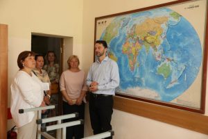 Виктор Неволин посетил Зюзинскую школу Раменского г.о.