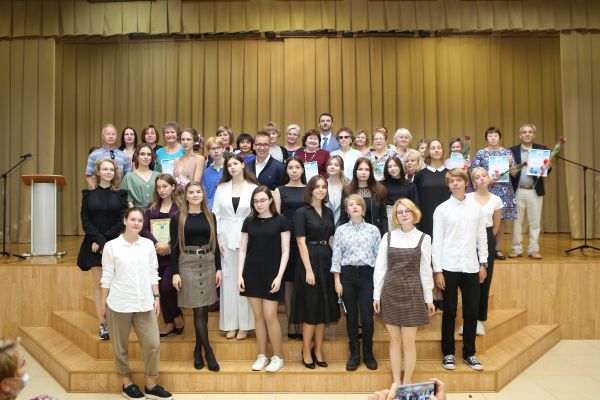 Виктор Неволин, глава Раменского г.о., встретился со стобальниками 27 августа.