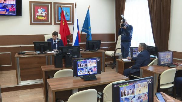 Сегодня на оперативном совещании в здании администрации обсуждали ряд вопросов