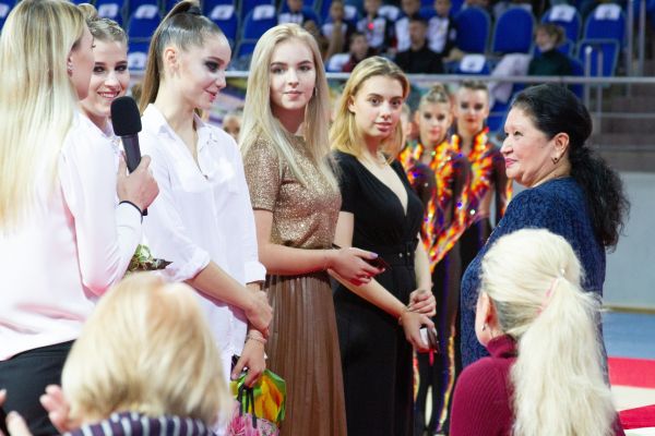 Новоиспеченные мастера спорта по эстетической гимнастике из города Раменское