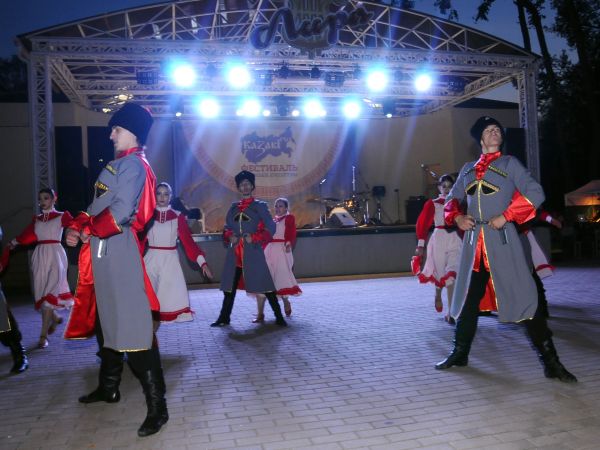 Заместитель главы Раменского городского округа Ольга Егорова поздравила участников и зрителей