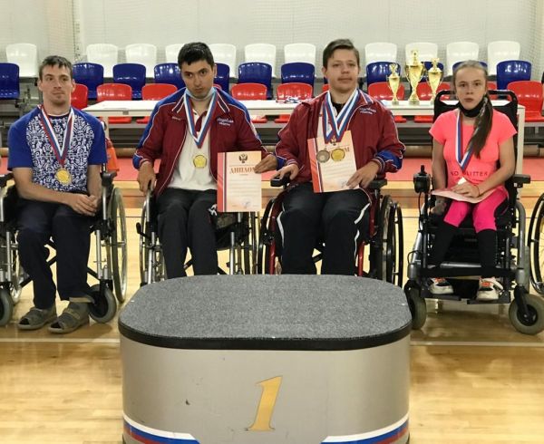 Антон Терехов и Этель Кошкарова завоевали 1 место на чемпионате России по бочча.