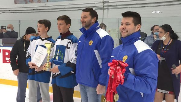 Десятый сезон Всероссийского фестиваля по хоккею среди любительских команд стартует 17 октября в МО.