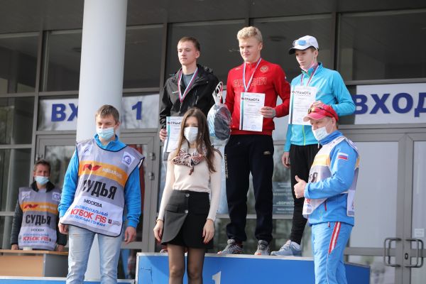 Лыжероллерная трасса, почти на три километра протянувшаяся по берегам Борисоглебского озера в городе Раменское.