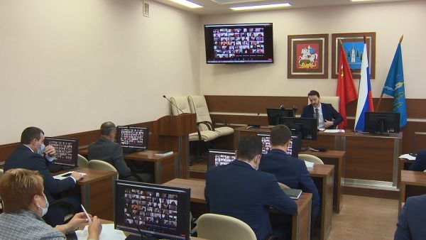 Традиционное оперативное совещание в администрации состоялось в онлайн-режиме.